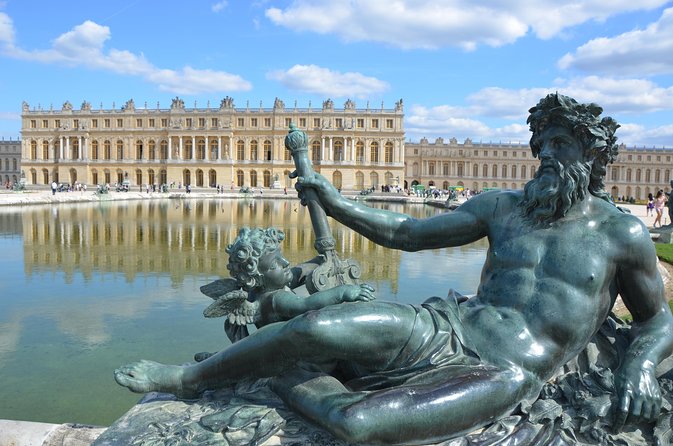 Versailles Domain Audio Guided Half Day Tour from Paris - The gardens and Grand Canal