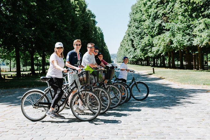 Versailles Domain Bike Tour with Palace Entry by Train from Paris - Starting in the Marais and taking the train to Versailles