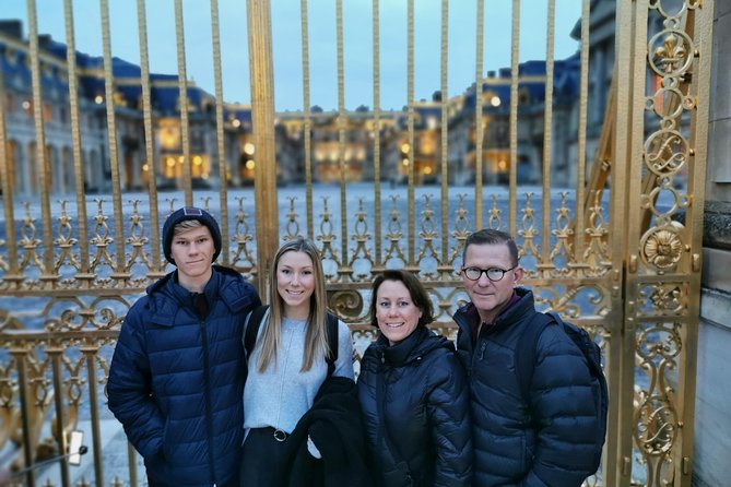 Versailles Domain Private Half Day Guided Tour with Hotel Pickup from Paris - Entering the Palace of Versailles