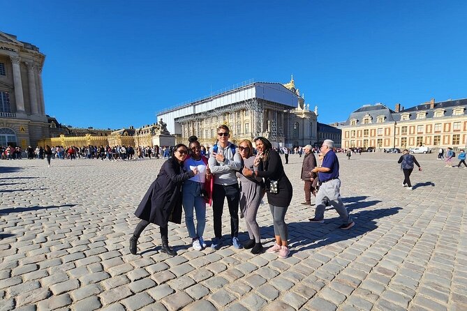 Versailles Golfcart & Bike Guided Tour: Gardens Hamlet Fountains - Lunch, Angelina, and the useful one-hour pause