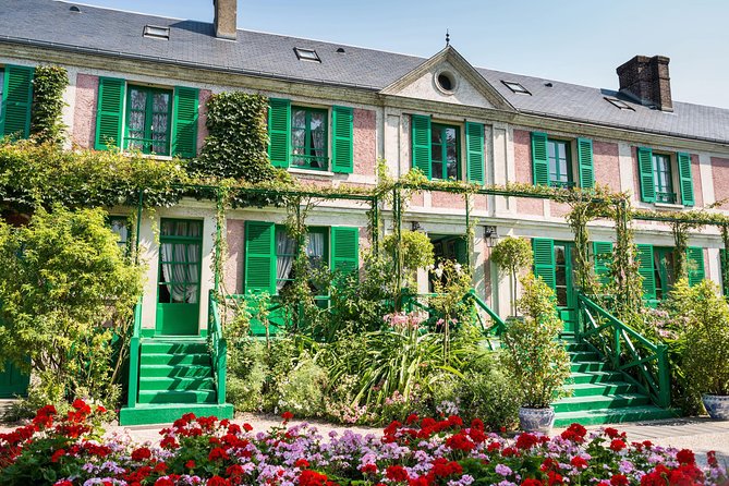 Versailles Palace and Giverny Monet House Visit with Lunch - Giverny: Monet’s house and the garden that became his subject