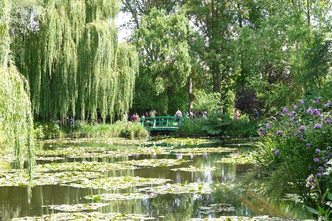 Versailles Palace and Giverny Monet House Visit with Lunch - Who should book this full-day outing?