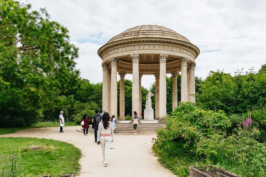 Versailles: Palace, Gardens & Marie Antoinette’s Estate Tour - Who will like this Versailles tour?