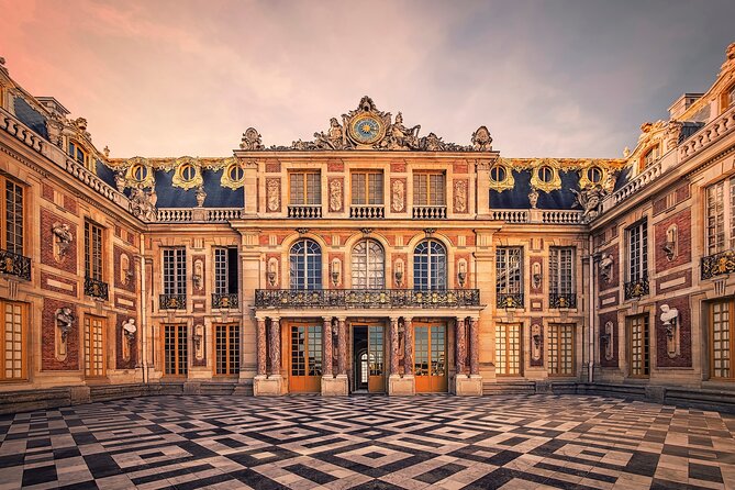 Versailles Palace Guided Day Tour and Trianon from Paris - Meeting in Paris and riding to Versailles