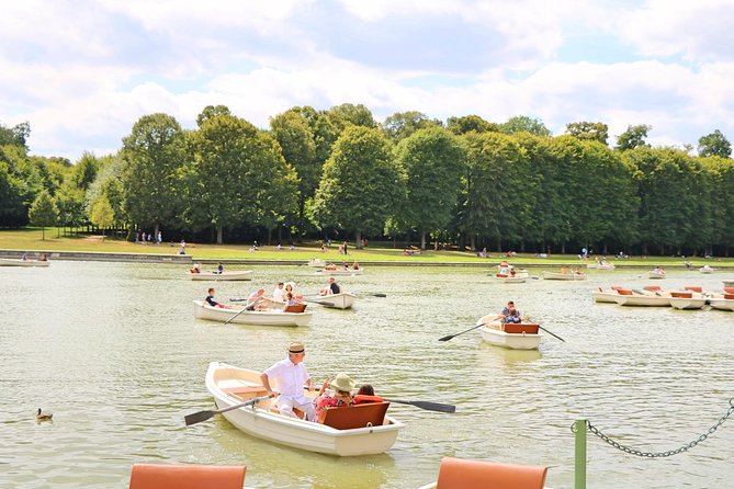 Versailles Palace & Marie-Antoinette's Estate Guided Tour - Walking through the French gardens