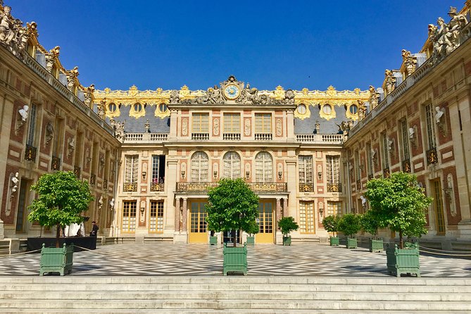 Versailles Palace Private Tailored Guided Tour With Hotel Pickup - The Hall of Mirrors in a focused 15 minutes