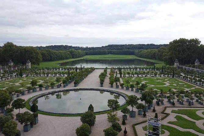 Versailles Royal Palace & Gardens Private Tour by Golf Cart - The guide can make or break the visit