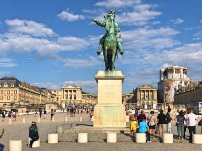 Versailles: Skip-the-Line Guided Palace Tour and Full Access