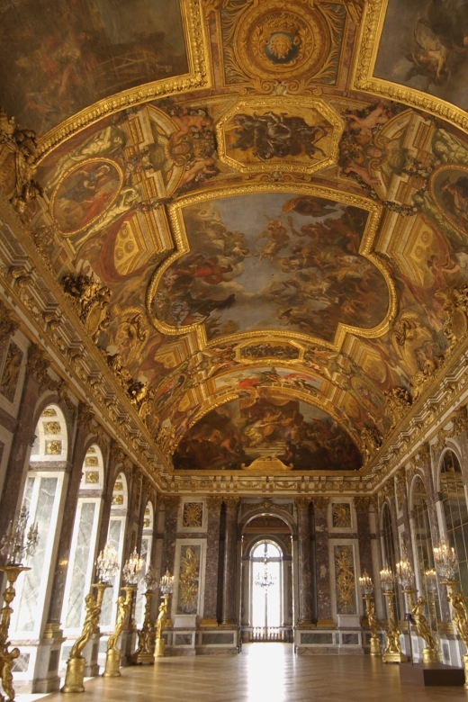 Versailles: Skip-the-Line Guided Tour of Palace with Gardens - Meeting at the Louis XIV statue