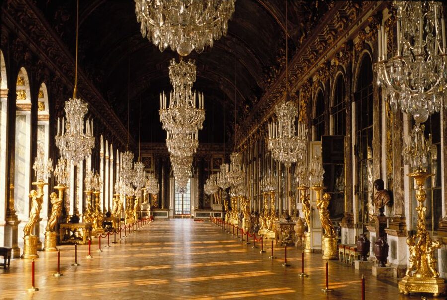 Versailles: Skip-the-Line Guided Tour of Palace with Gardens - The Hall of Mirrors