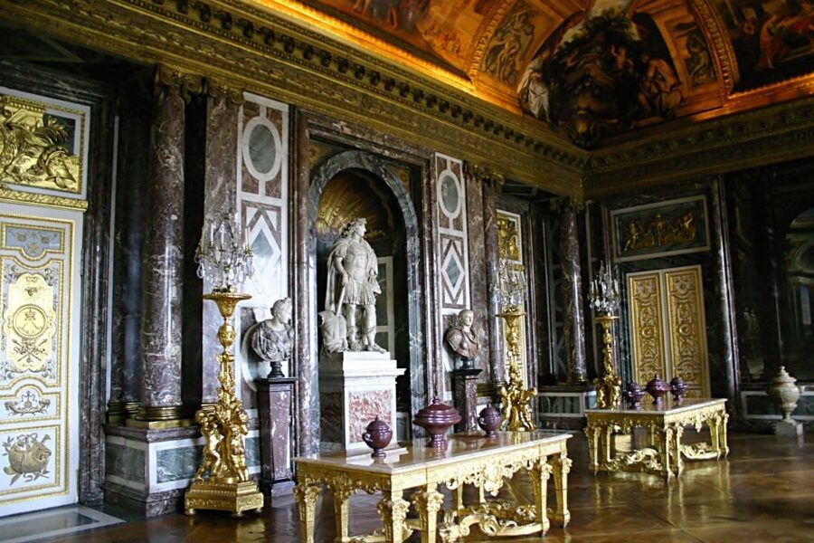 Versailles: Skip-the-Line Guided Tour of Palace with Gardens - Grand Trianon, Petit Trianon, and the Queen’s Hamlet