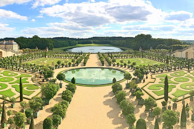 Versailles Small Group Guided Tour with Local Guide - The gardens and the biggest booking catch