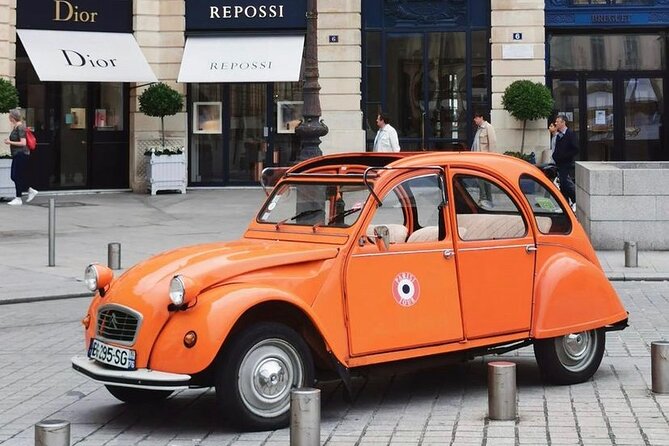 Vintage 2CV Adventure: 2-Hour Paris Highlights Tour - Montmartre, Sacré-Cœur, and the pleasure of getting off the main road