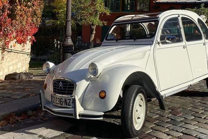 Vintage 2CV Adventure: 2-Hour Paris Highlights Tour - Comfort, safety, and small-car realities