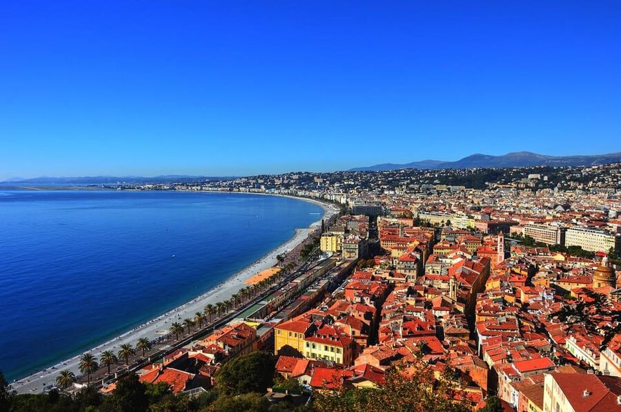 Visit Saint Paul de Vence, Antibes, and Cannes: 7-Hour Tour - The guide and vehicle make the difference