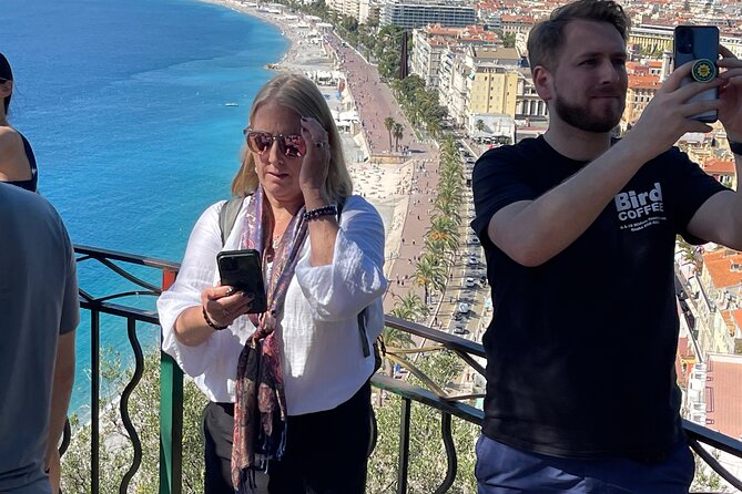 Walking tour of Nice, the old town & the Coline du Château - Place Masséna and the Fountain of the Sun