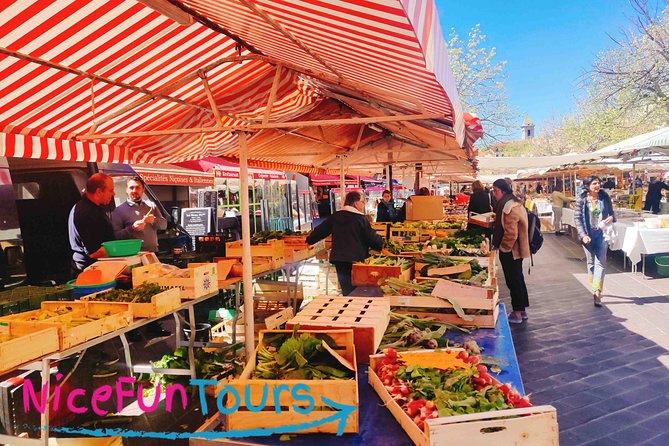 ★ Walking Tour of Old Nice and Castle Hill - Why this walk makes sense on your first day