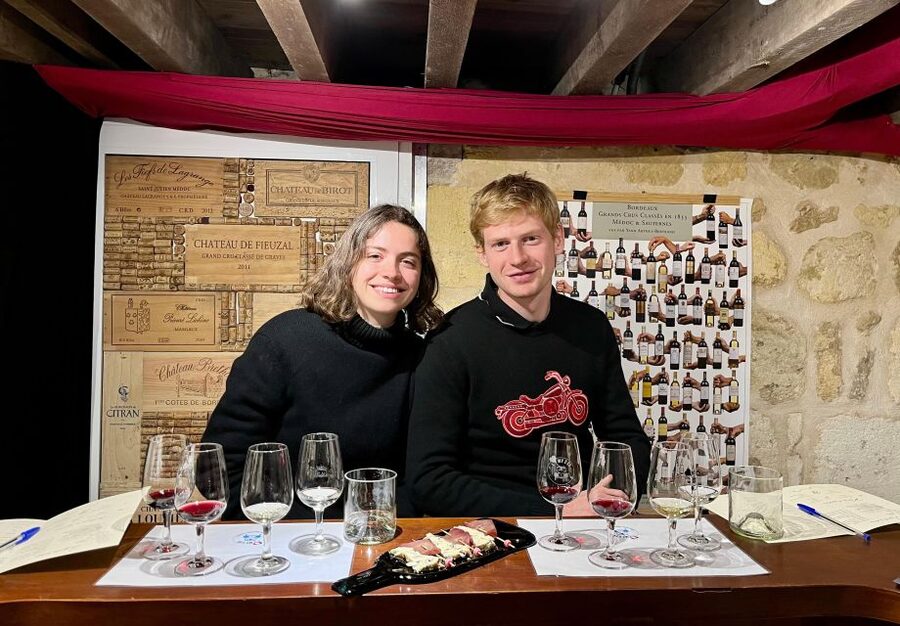 Workshop Bordeaux wine tasting: 4 reds & charcuterie pairing - Finding the Tasting Room at 25 Avenue Thiers
