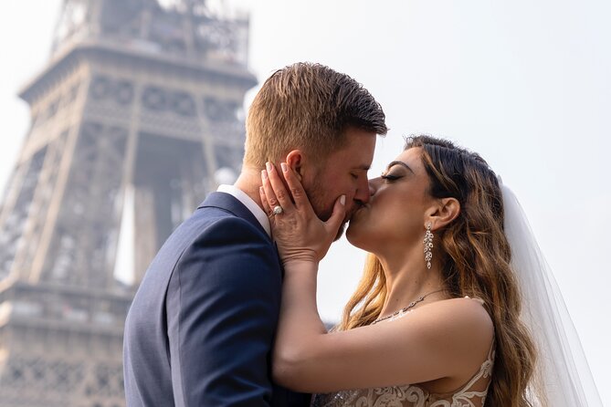 Your best pictures in Paris 1h Private photoshoot - The Edited Photo Delivery and Overall Value